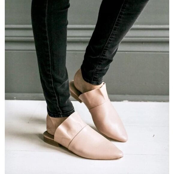Free People Sienna Mules Size 5.5-6  (36) Leather Ruffle Slides Pointy Toe - Picture 2 of 15